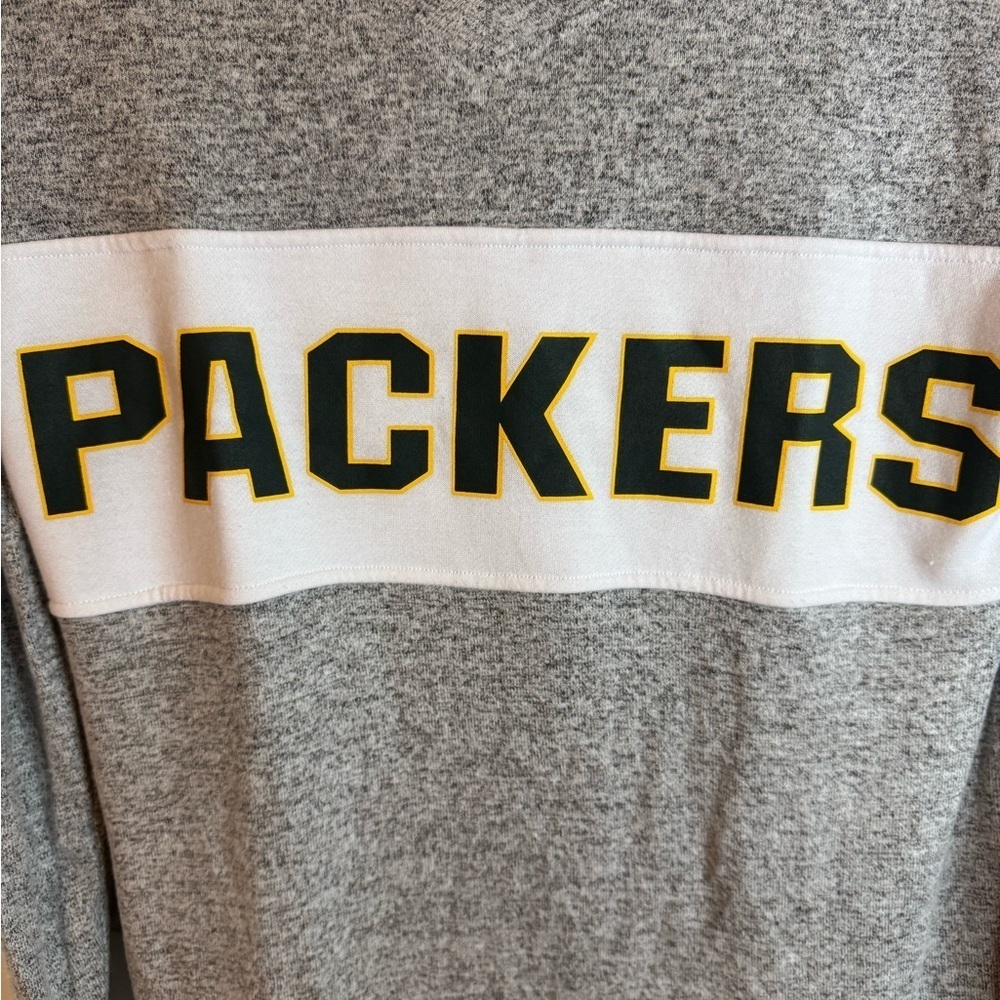 NFL Gray V-Neck Packers Sweater - Picture 2 of 7